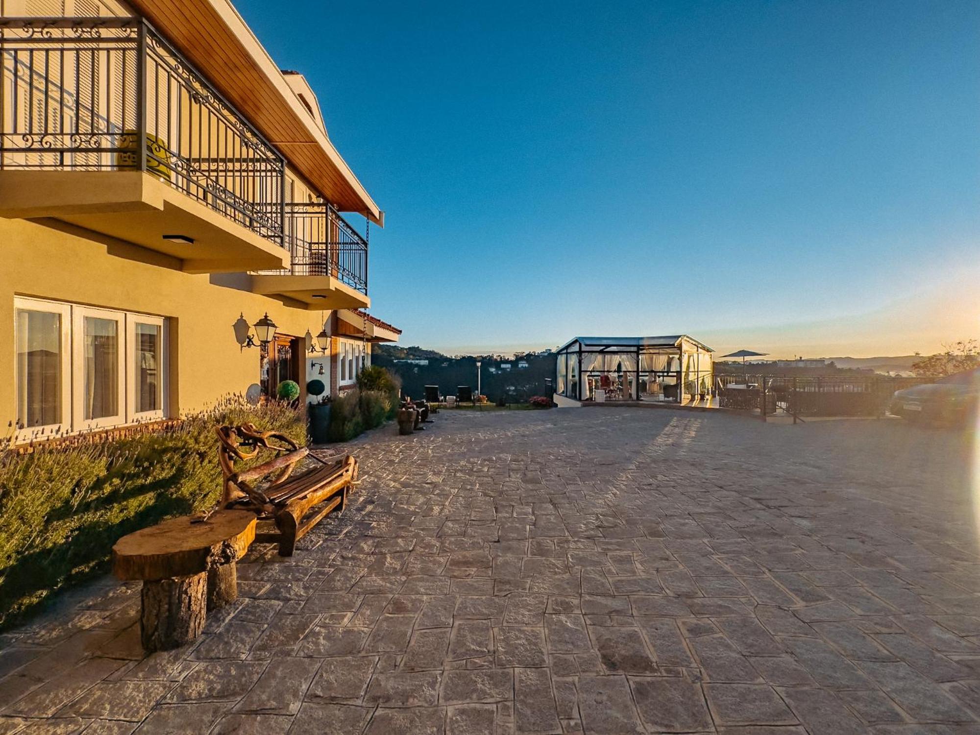 Inn Le Mont -