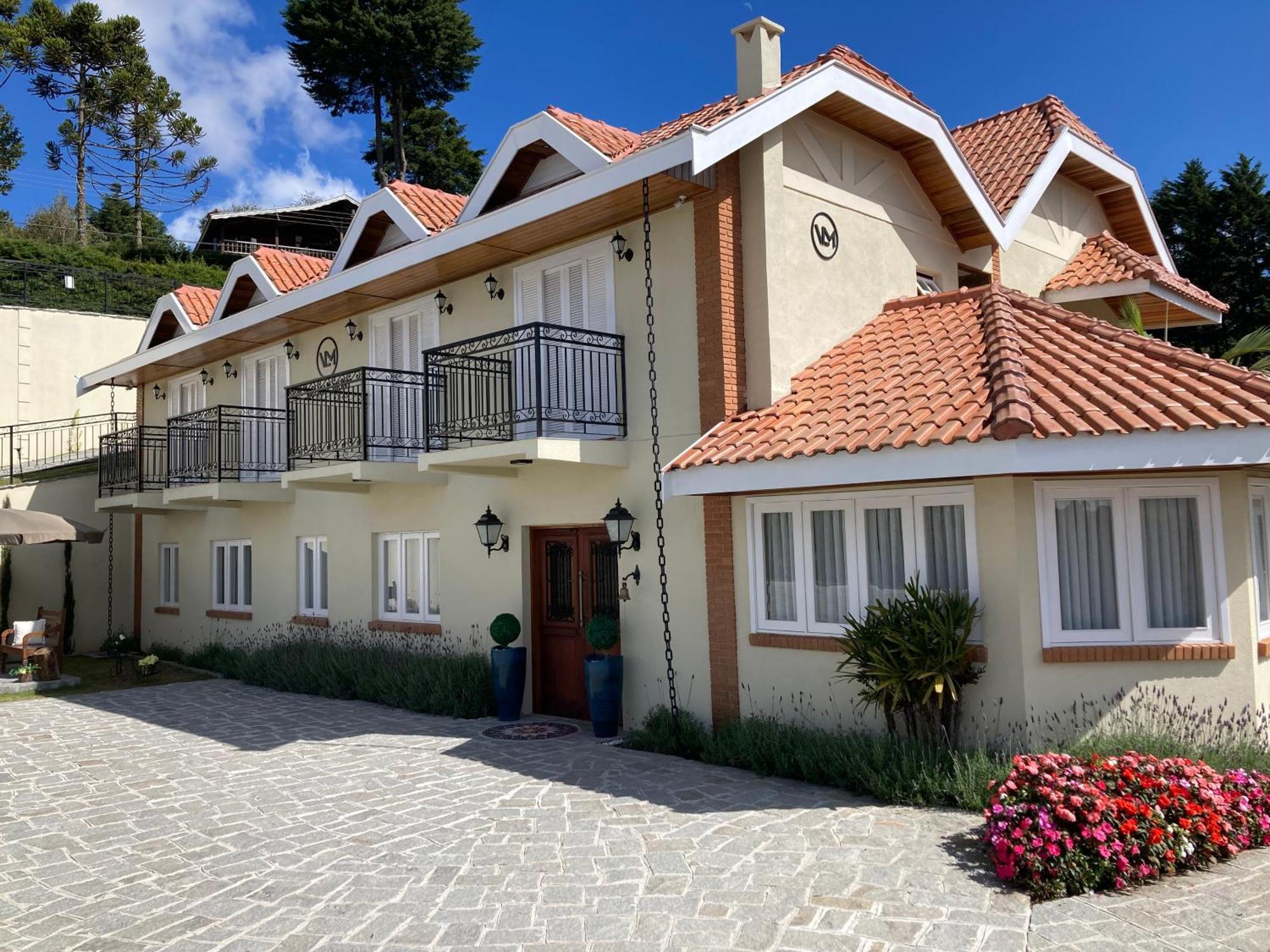 Le Mont - Inn 3*
